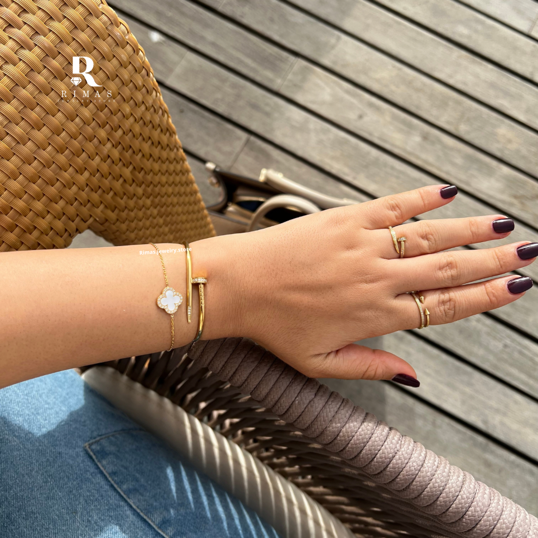 Bracelet clous