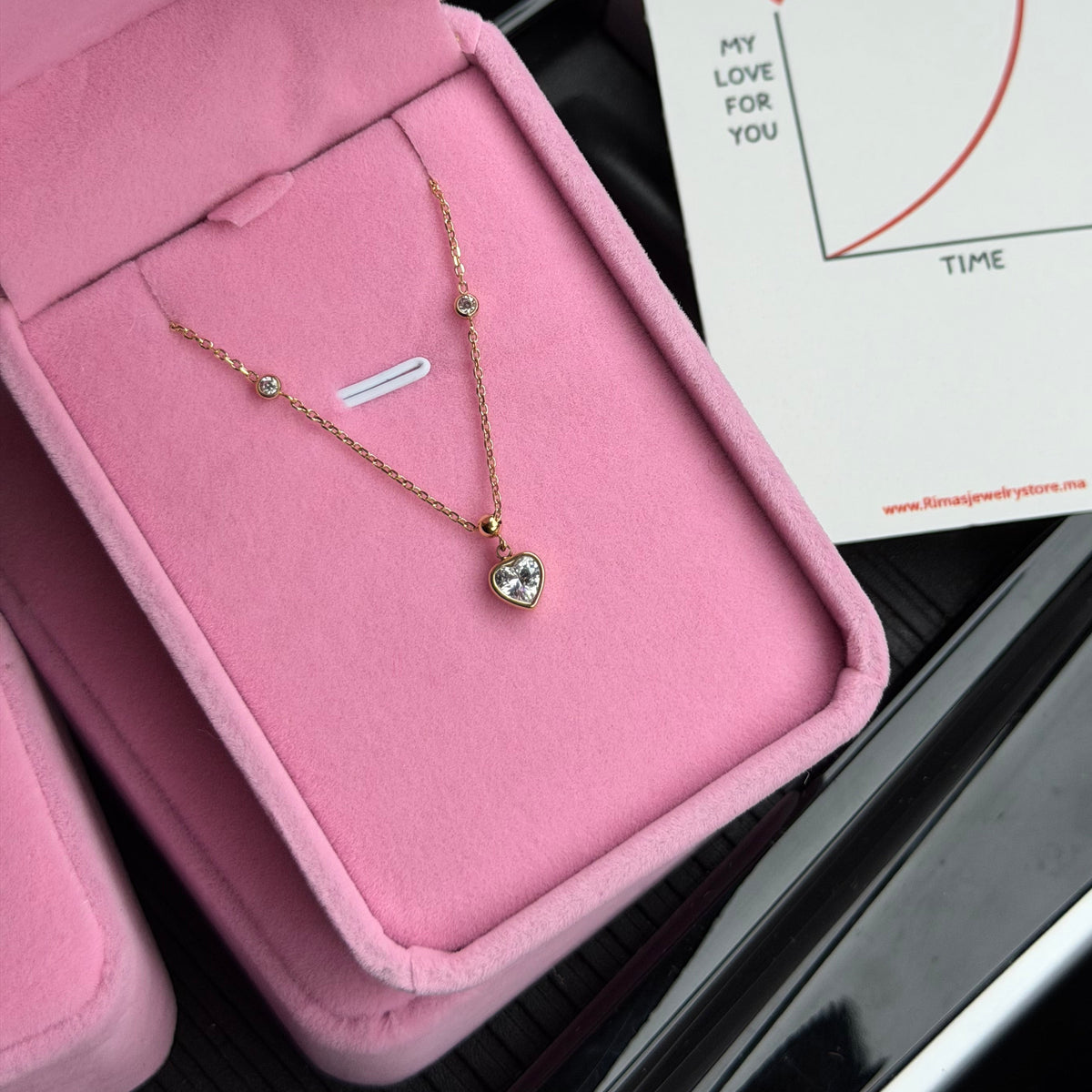 Collier-femme-motif-coeur-cadeau-valentin-gift