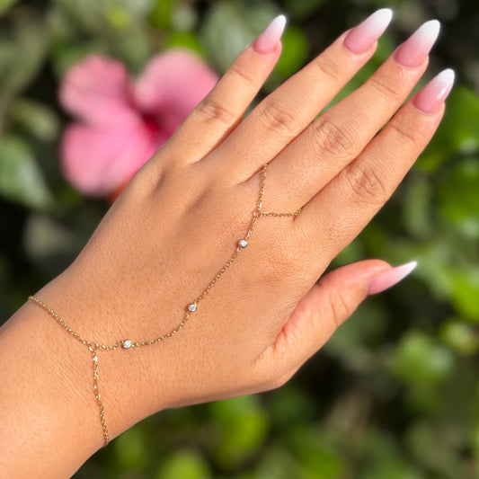 Handchain bracelet de main femme doré en acier inoxydable