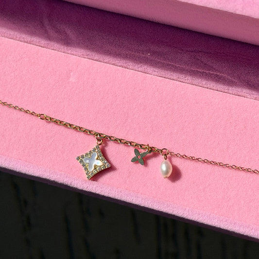 bracelet-femme-perle-trefle-acier-inoxydable-sweet-charms LV