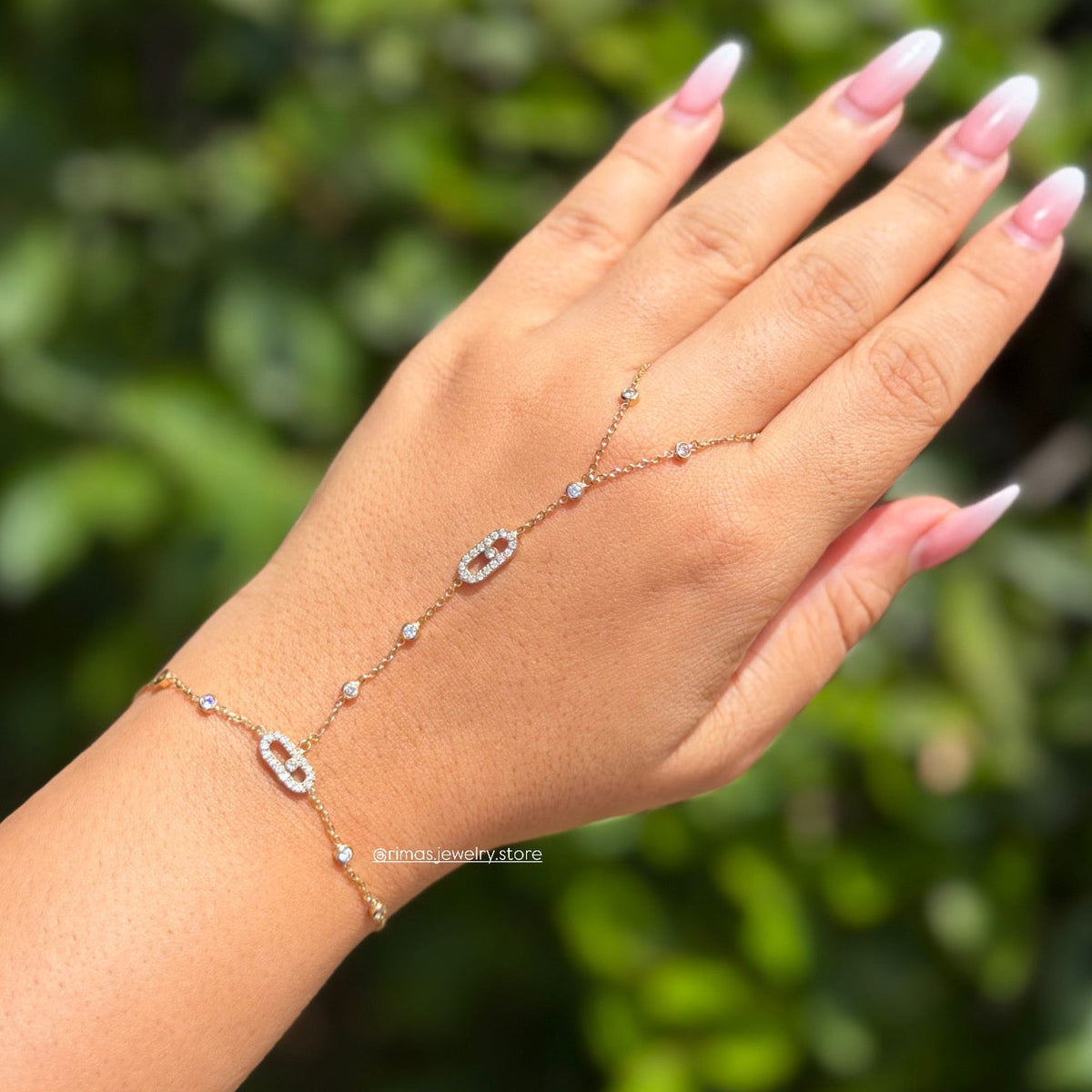 bracelet-main-femme-dore-motifs-pierres-handchain-messika-maroc