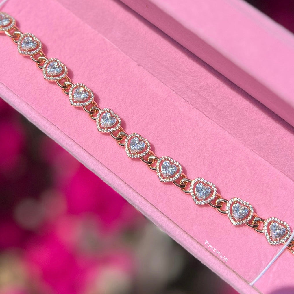 bracelet-motifs-coeurs-cadeau-femme